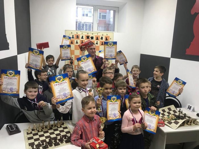 Общая фотография участников открытого Первенства города Ейска по быстрым шахматам.